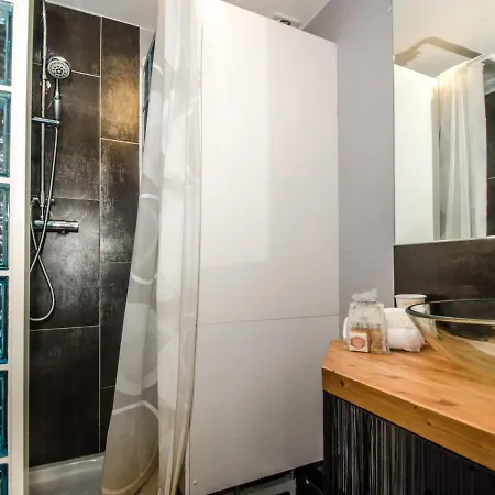 Bel 3 Etoiles Avec Balcon Au Coeur De - Fr-1-343-165 Апартаменты